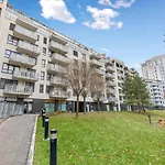 Lam Eden Park W Free Parking Апартаменты